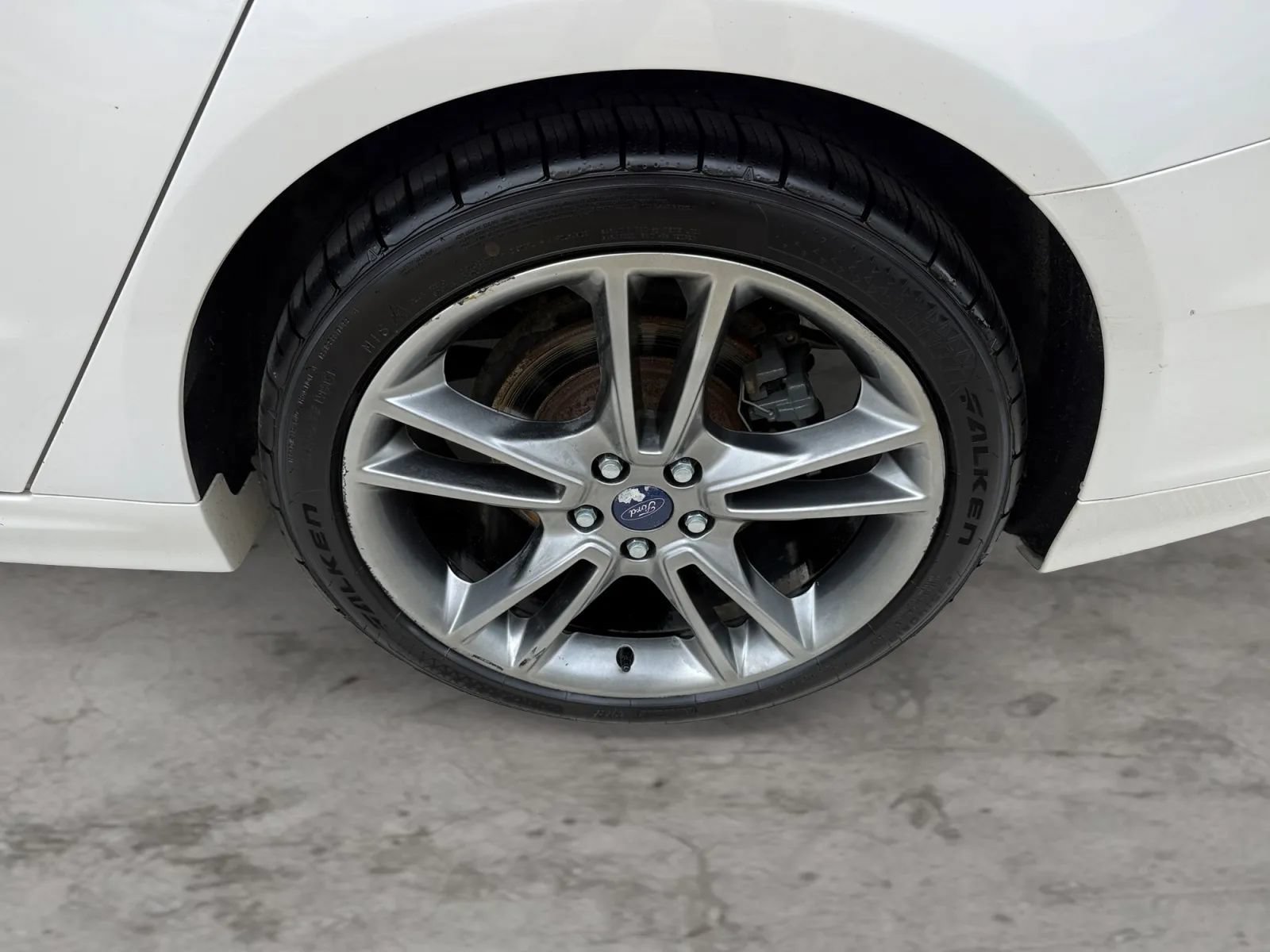 Used 2016 Ford Fusion Titanium FWD image 44