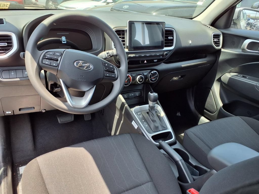 New 2026 Hyundai Venue SE FWD image 8