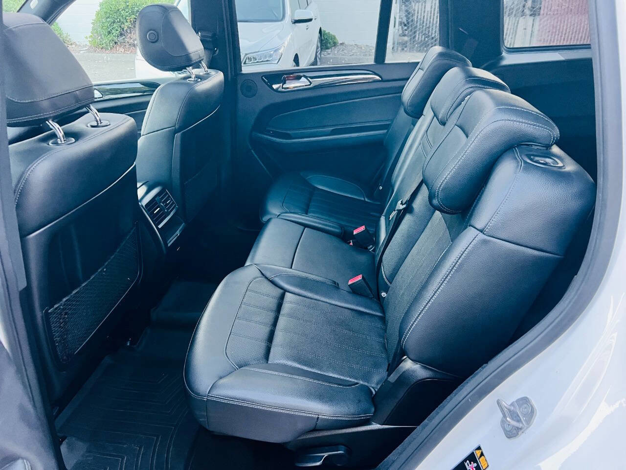 Used 2019 Mercedes-Benz GLS 450 4MATIC image 17