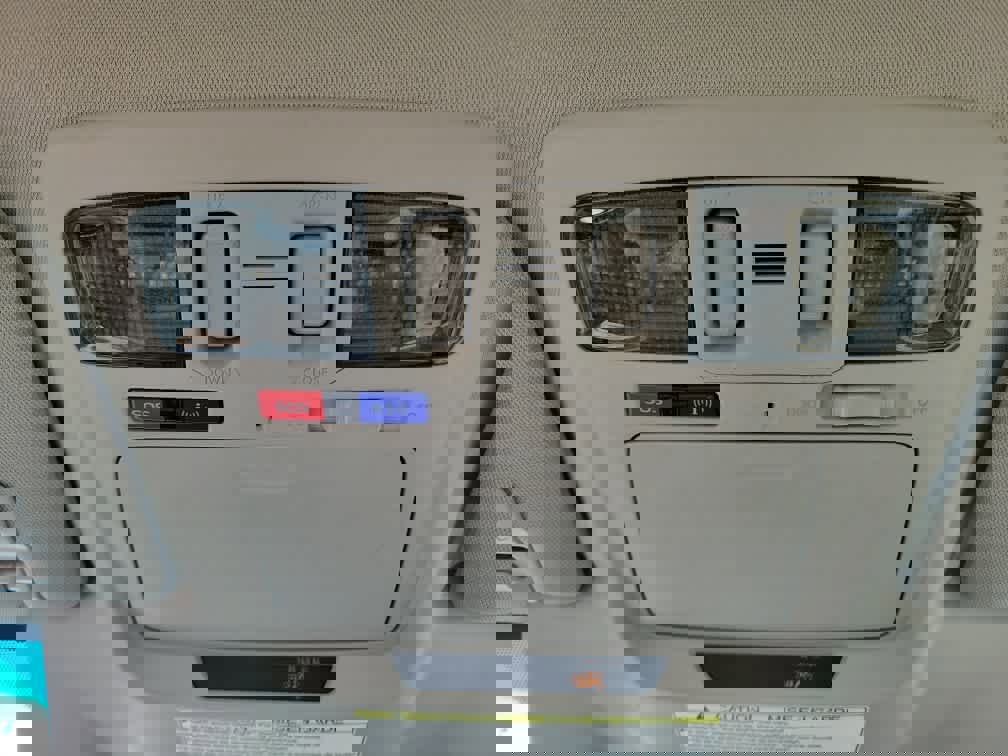 Used 2016 Subaru Legacy 2.5i Limited image 21