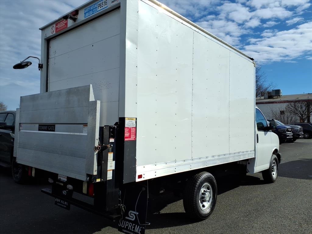 Used 2021 Chevrolet Express 3500 image 6