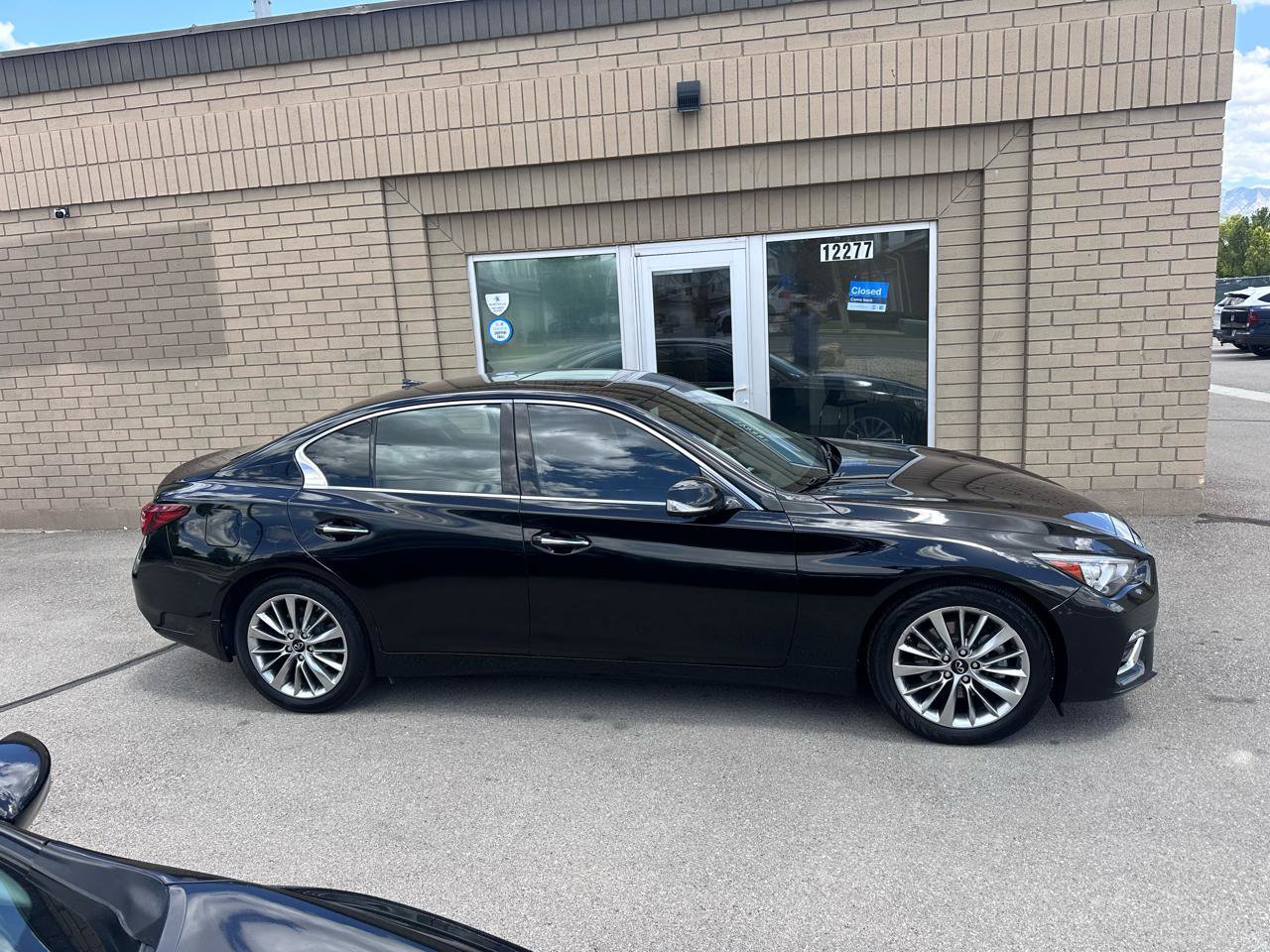 Used 2021 INFINITI Q50 Luxe w/ Cargo Package AWD/4WD image 4