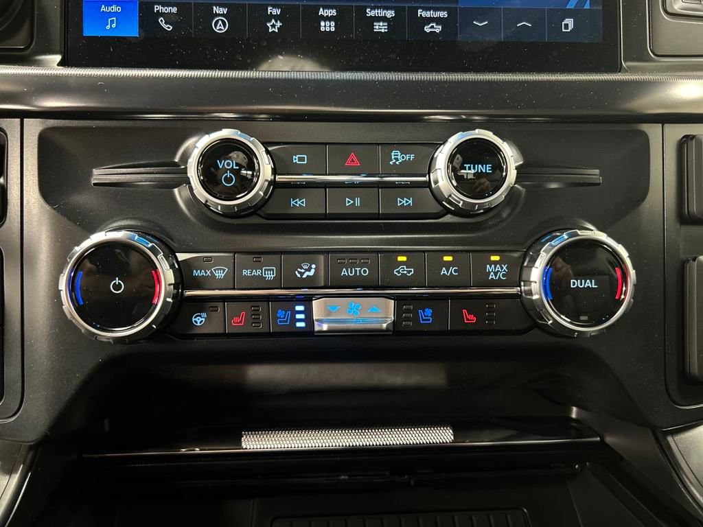 New 2025 Ford F150 Lariat w/ Equipment Group 502A High image 26