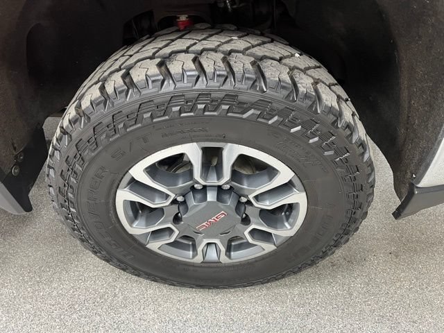 Used 2022 GMC Sierra 2500 SLT w/ SLT Convenience Package AWD/4WD image 19