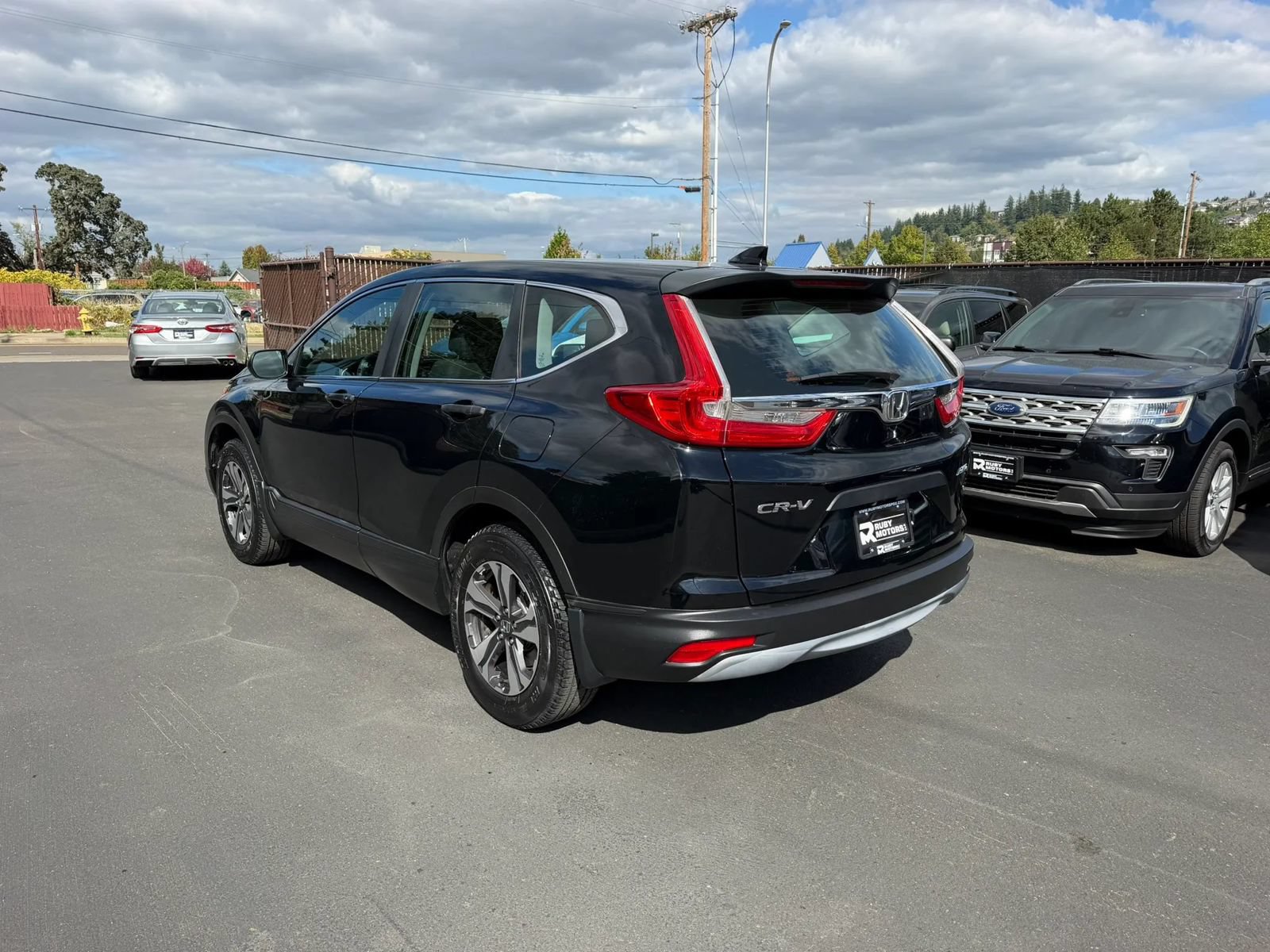Used 2017 Honda CR-V LX image 7