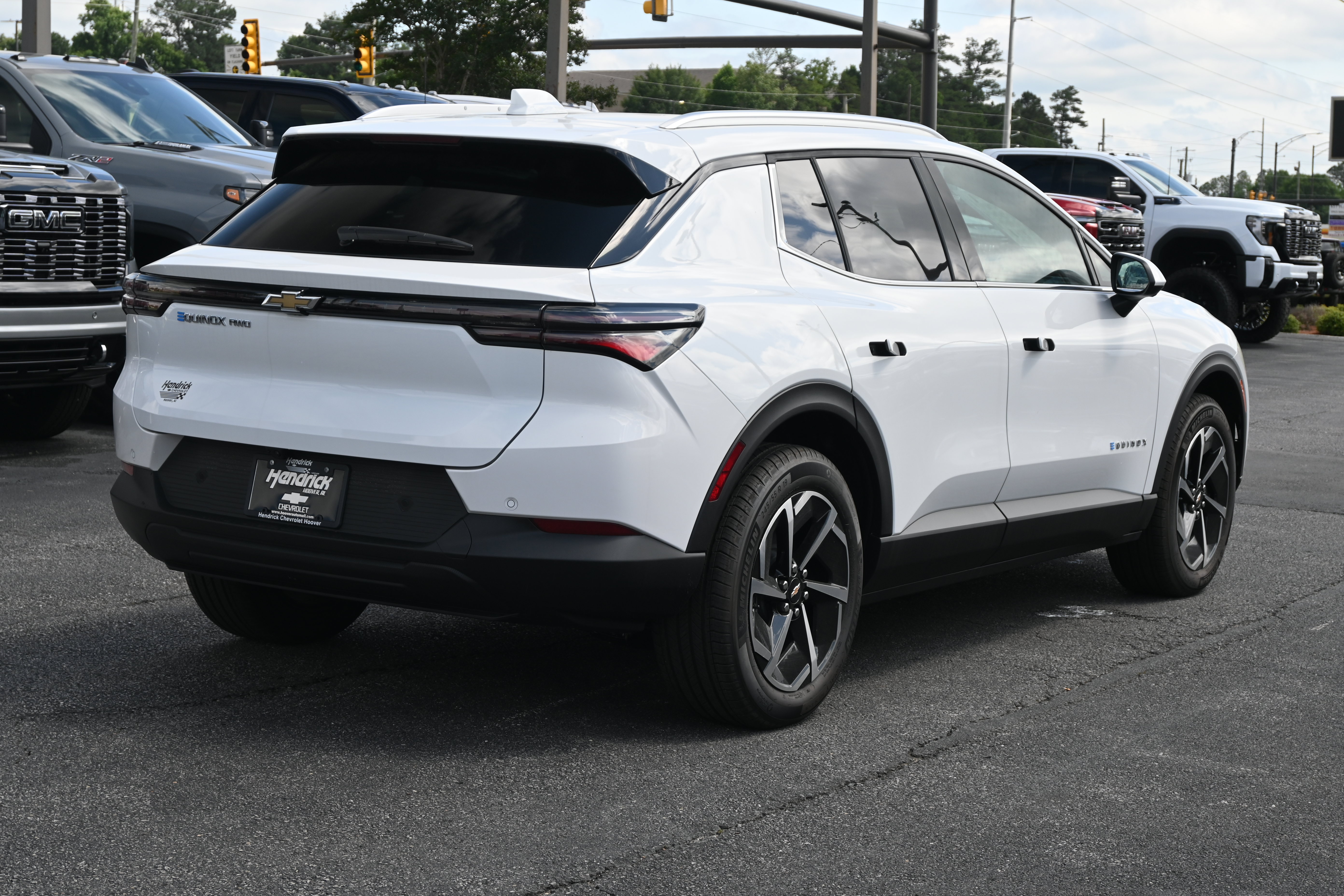 New 2026 Chevrolet Equinox EV LT AWD/4WD image 10