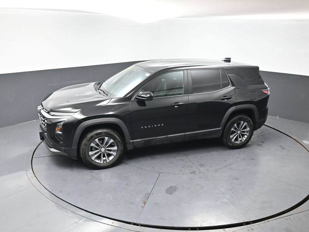 Used 2026 Chevrolet Equinox LT AWD/4WD image 45