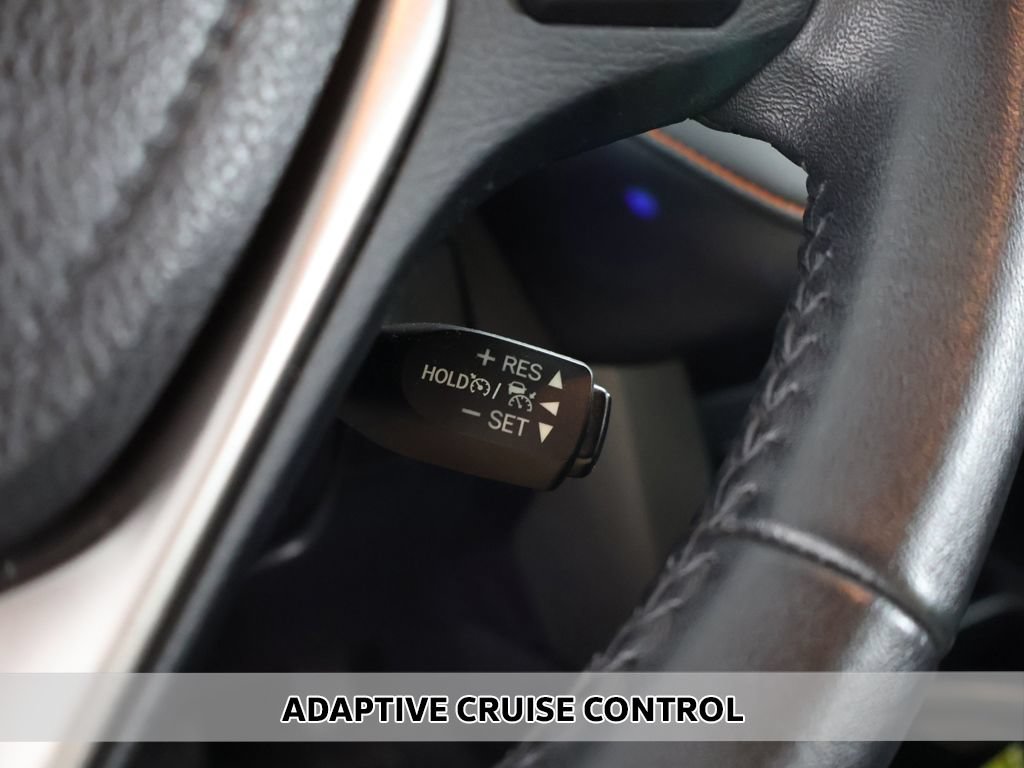 Used 2017 Toyota RAV4 SE AWD/4WD image 4