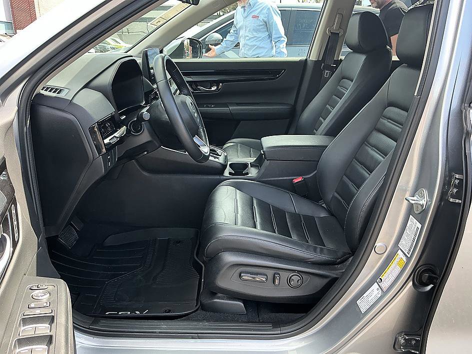 Used 2023 Honda CR-V EX-L image 12