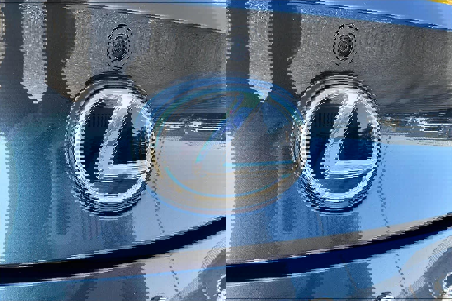 Used 2018 Lexus LC 500 Coupe w/ Sport Package image 29