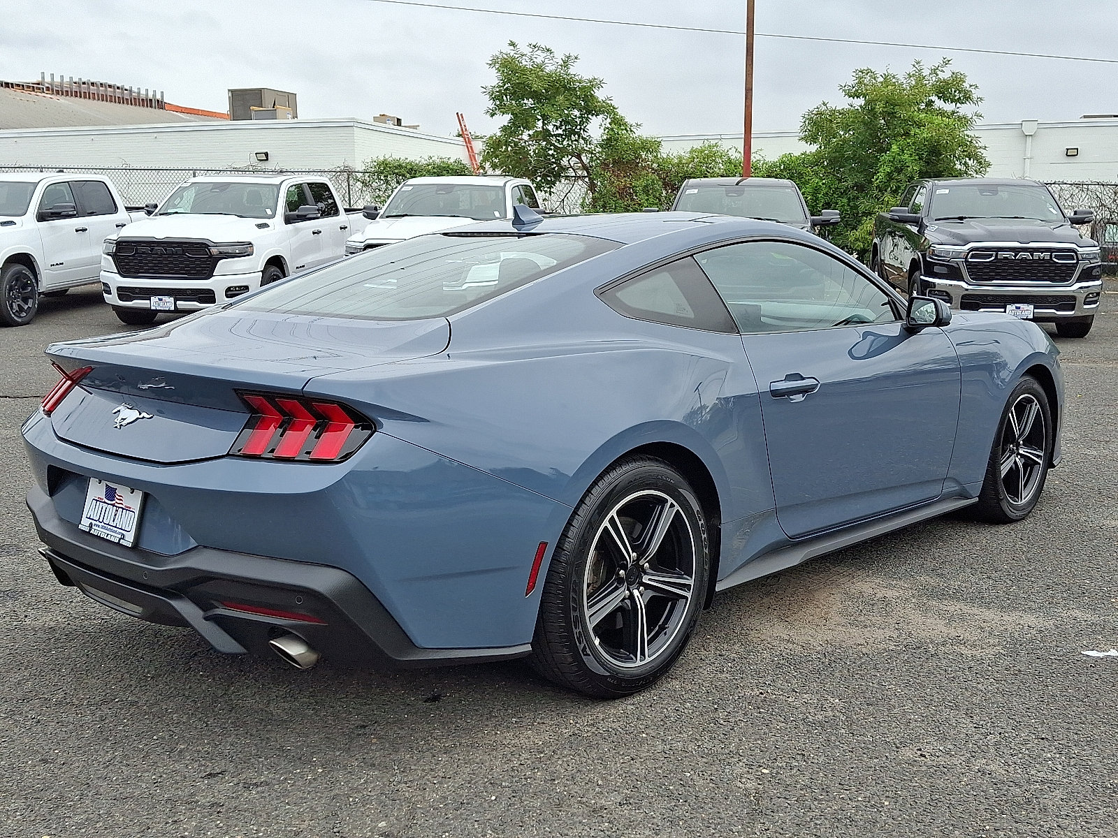 Used 2024 Ford Mustang Coupe image 7