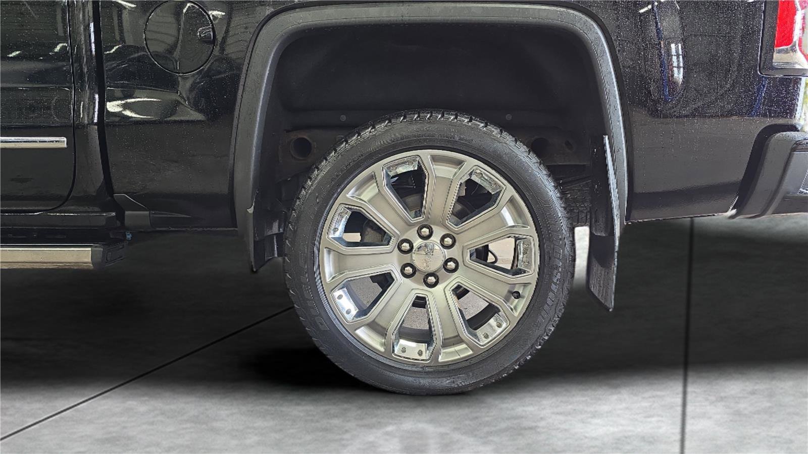 Used 2018 GMC Sierra 1500 Denali w/ Denali Ultimate Package AWD/4WD image 31