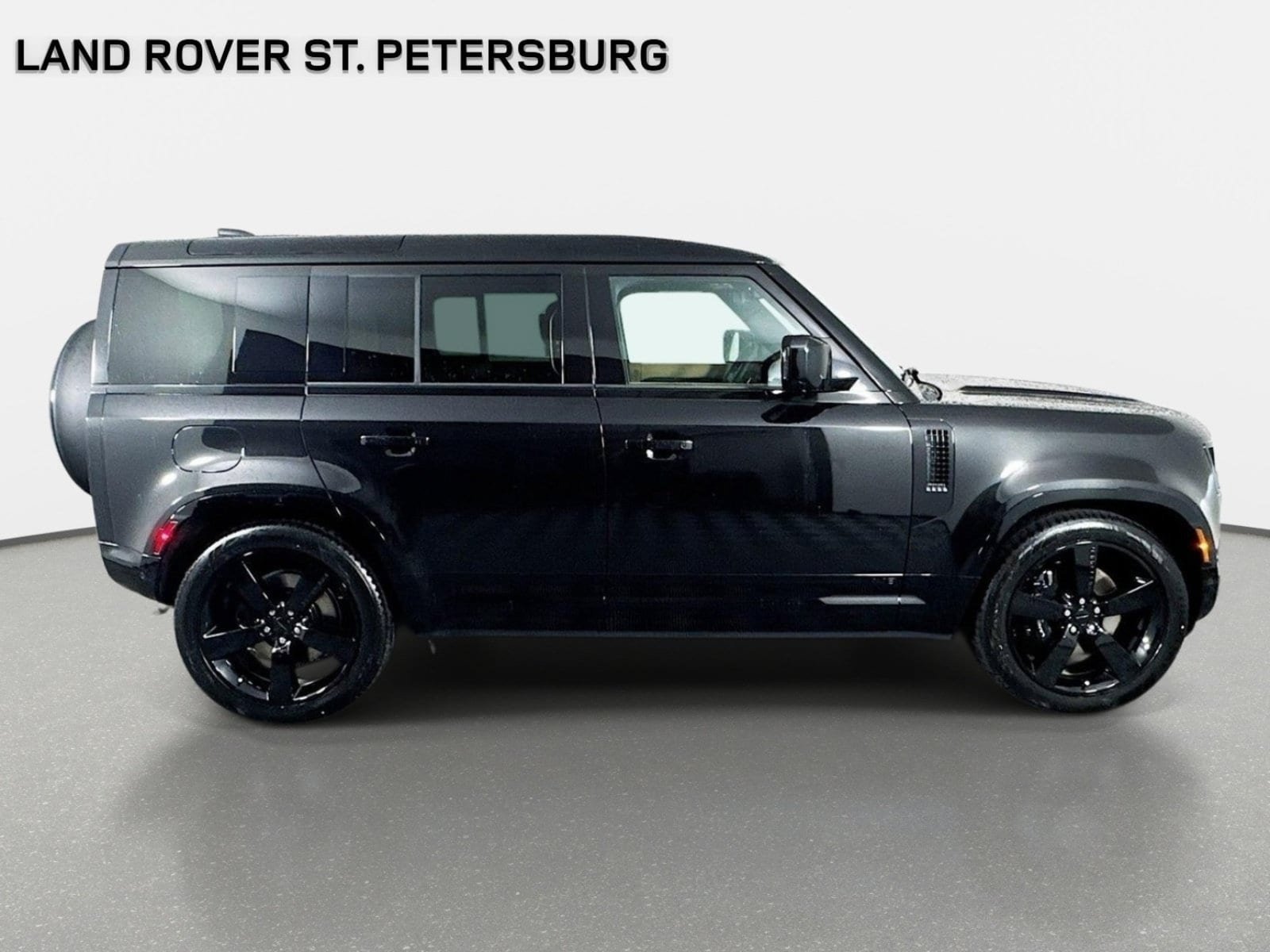 New 2026 Land Rover Defender 110 V8 AWD/4WD image 4