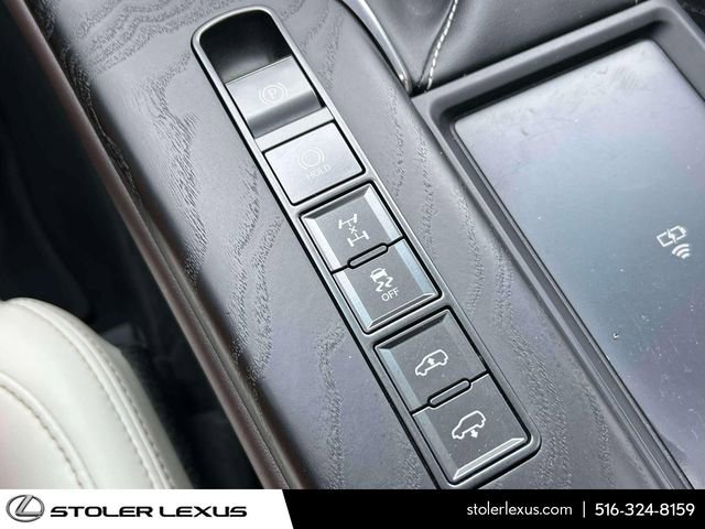 Used 2023 Lexus LX 600 4WD w/ Accessory Package (Z1) image 37
