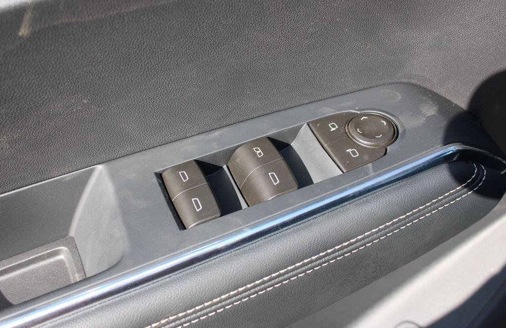 New 2026 GMC Acadia Elevation w/ Super Cruise Package FWD image 13