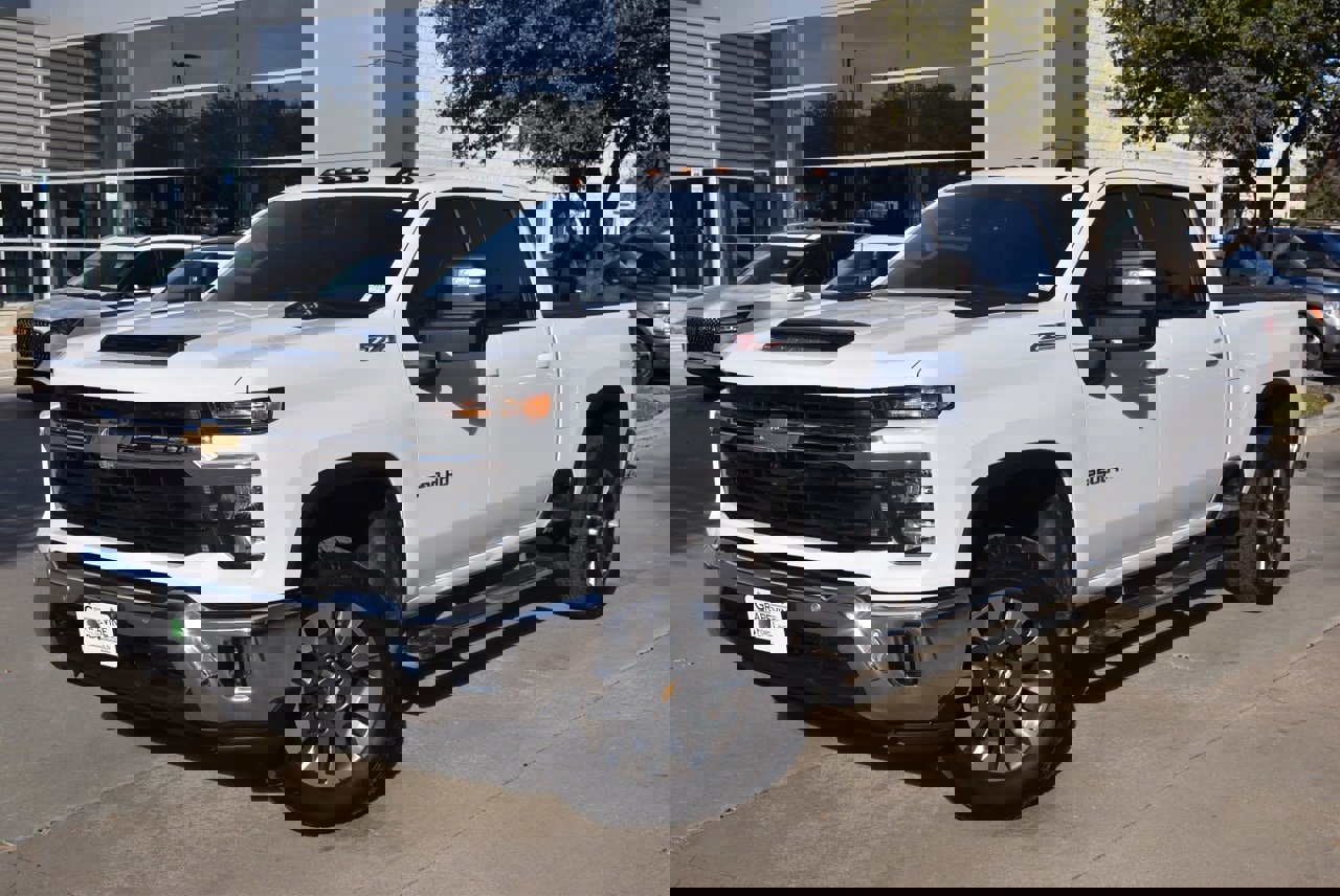 Used 2025 Chevrolet Silverado 2500 LT w/ Safety Package image 42