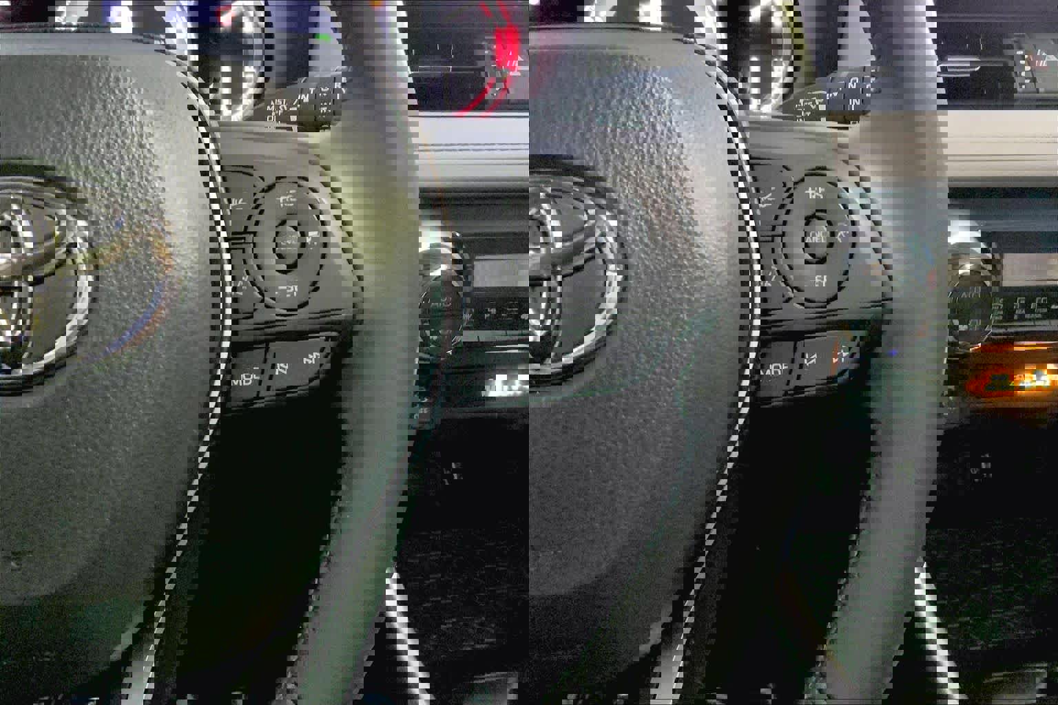 Used 2023 Toyota RAV4 XLE Premium image 24