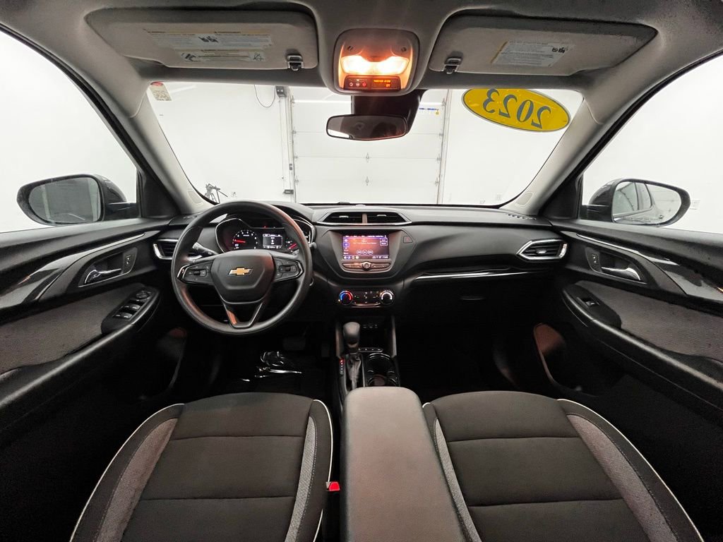 Used 2023 Chevrolet TrailBlazer LT AWD/4WD image 4