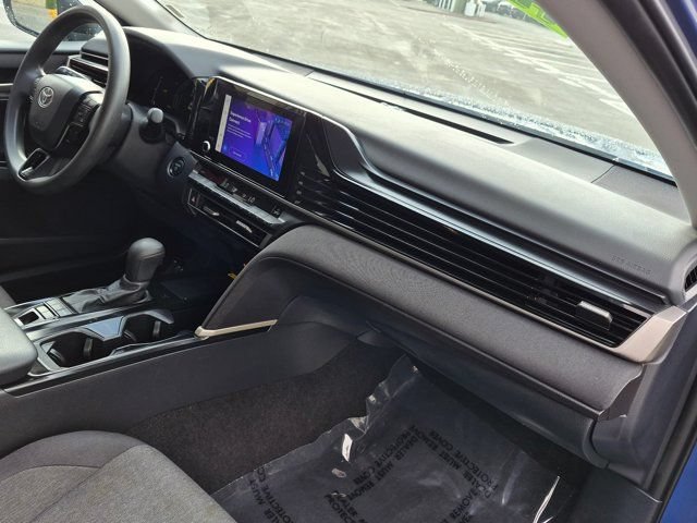 Used 2025 Toyota Camry LE FWD image 6