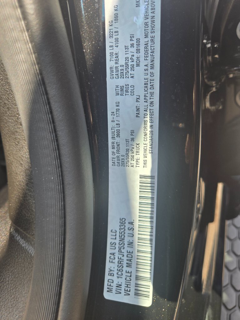Used 2025 RAM 1500 Laramie AWD/4WD image 12