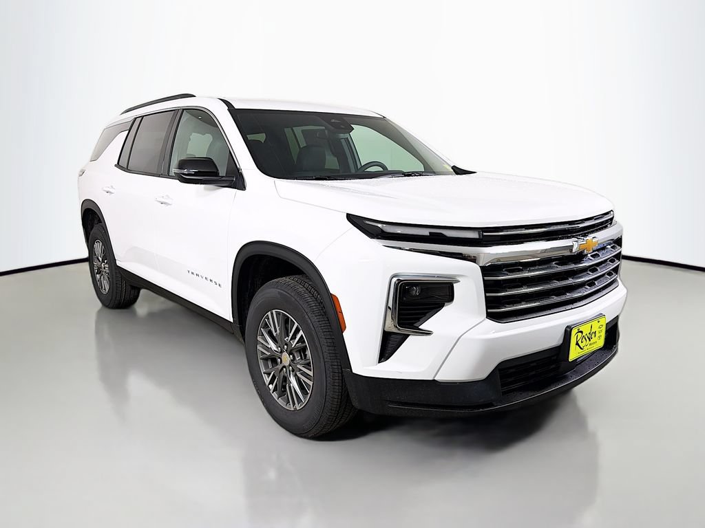 New 2026 Chevrolet Traverse LT w/ LPO, Floor Liner Package AWD/4WD image 3