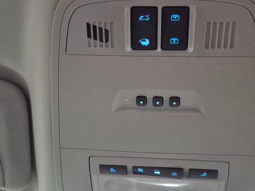 Used 2013 Buick LaCrosse Premium image 19