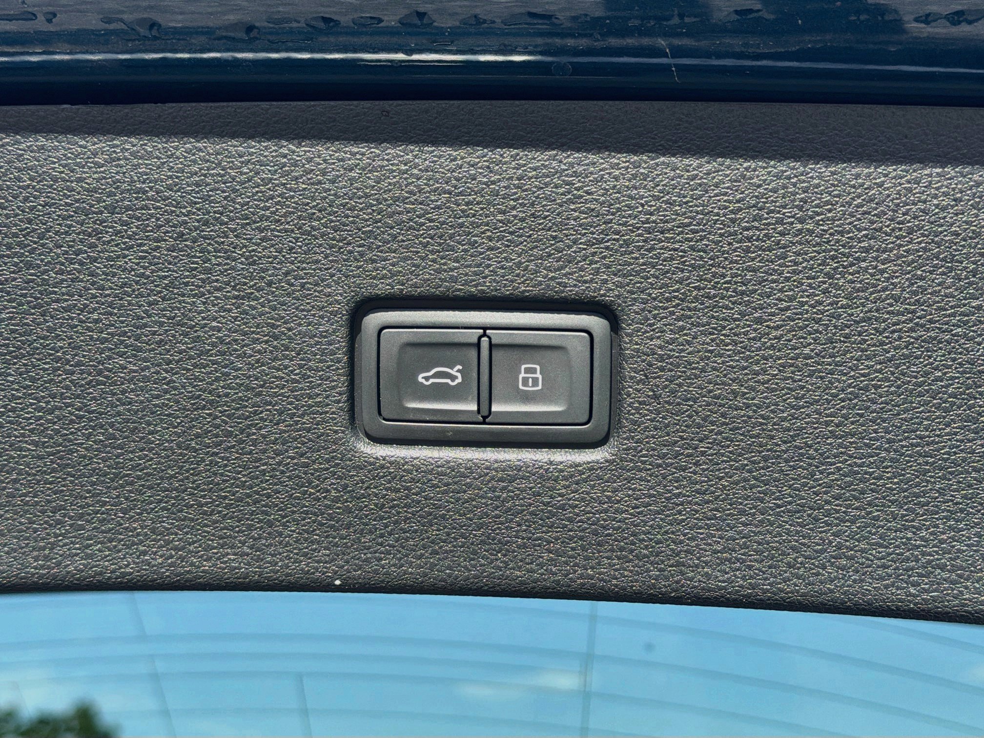 Used 2019 Audi Q8 Premium Plus AWD/4WD image 13