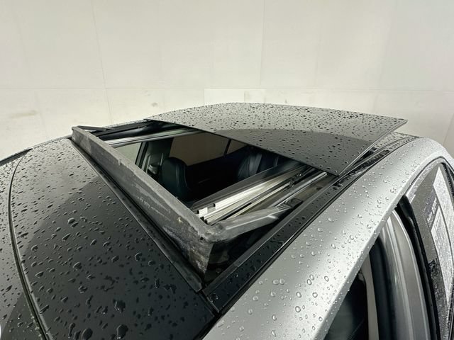 Used 2019 Toyota Camry XSE FWD image 28