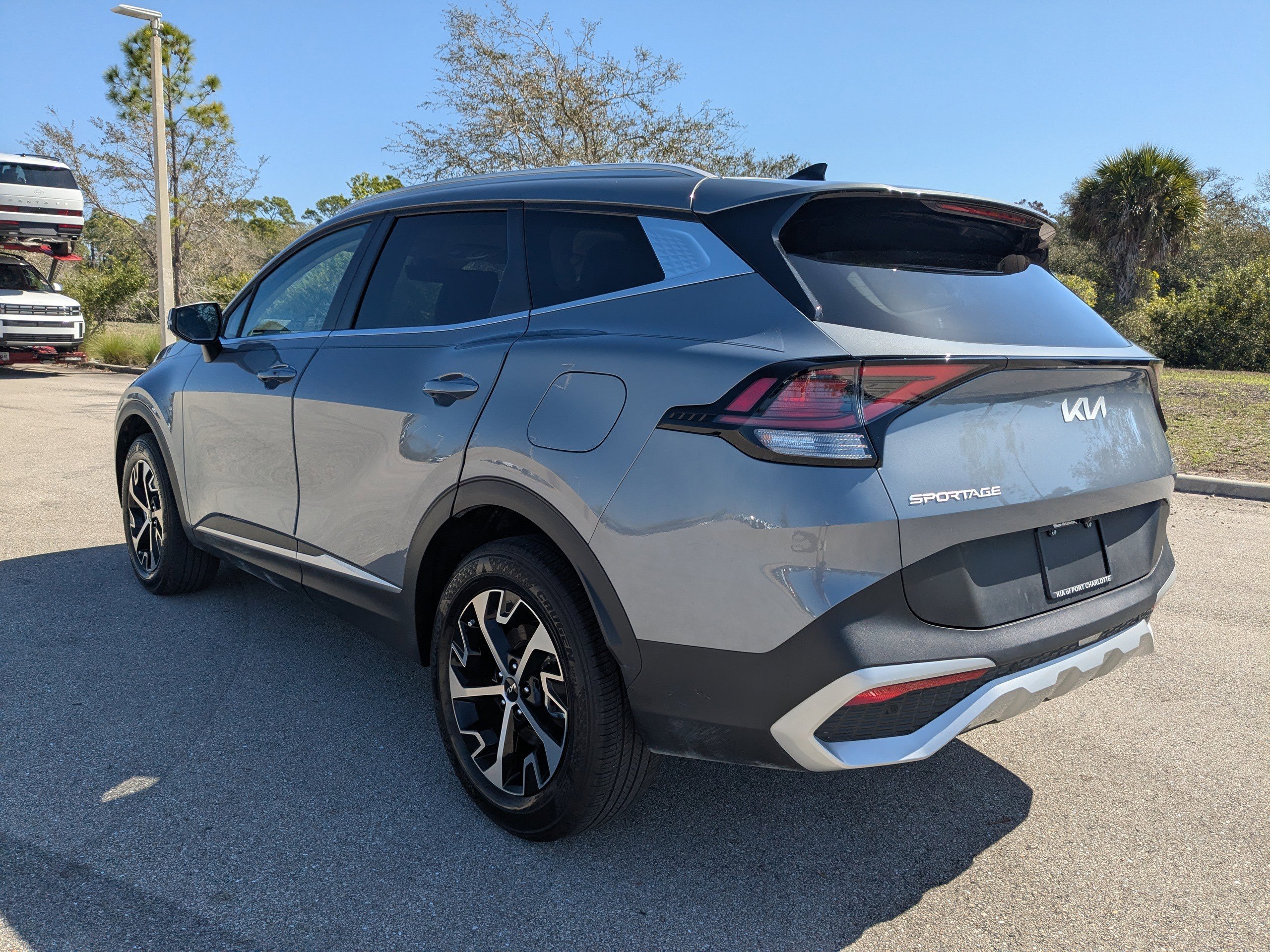 Certified 2024 Kia Sportage EX image 7