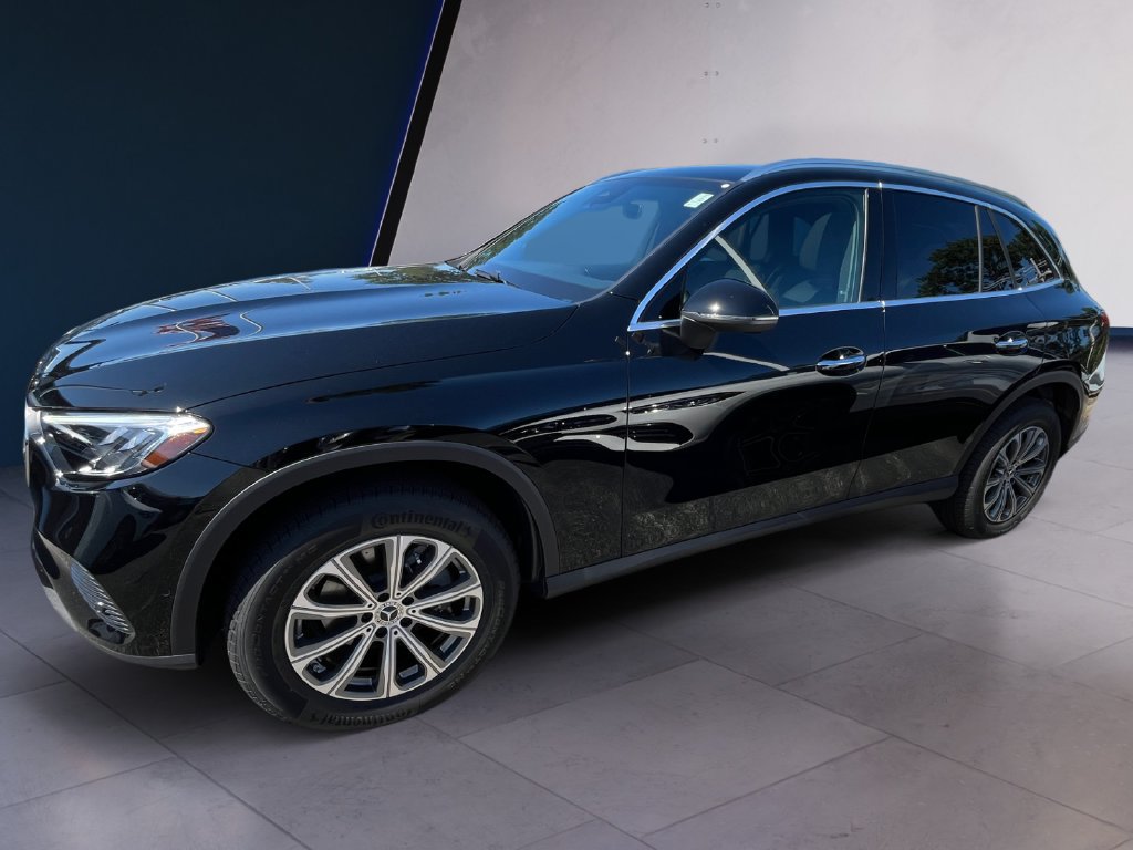 Certified 2026 Mercedes-Benz GLC 300 4MATIC image 2