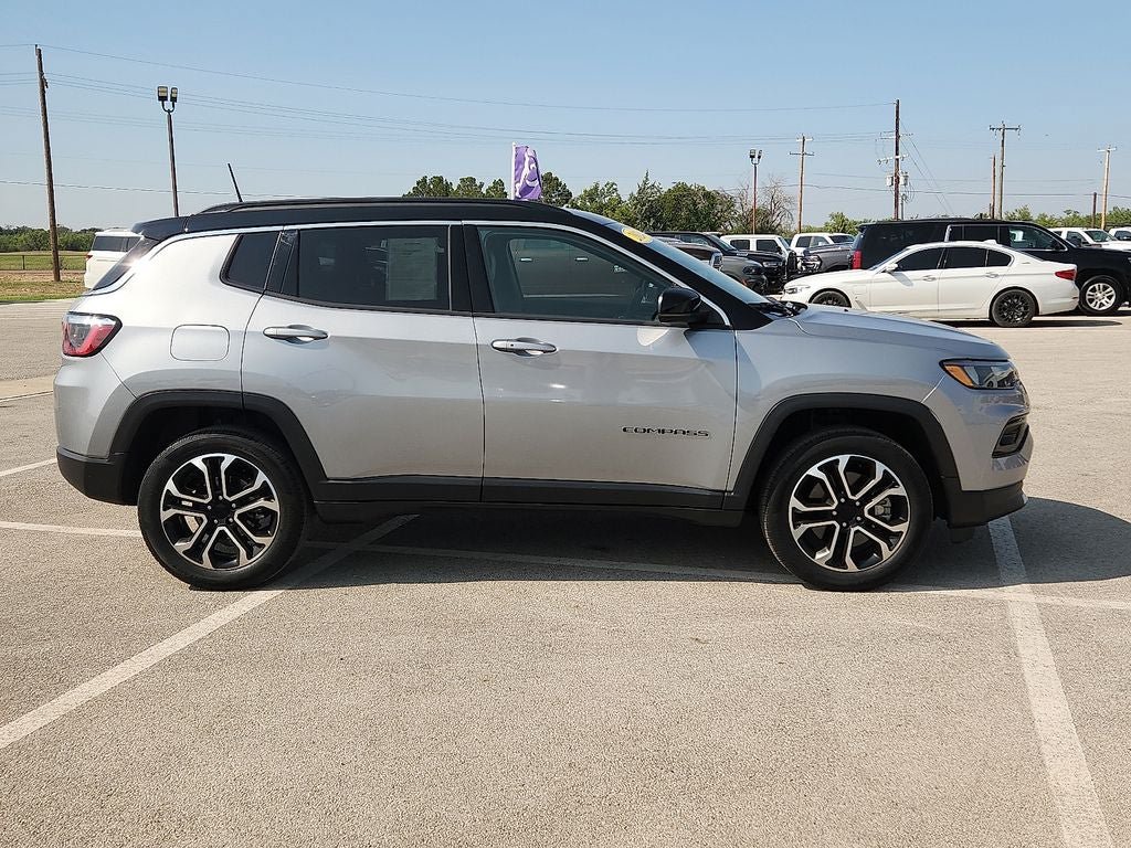 Used 2024 Jeep Compass Limited AWD/4WD image 5