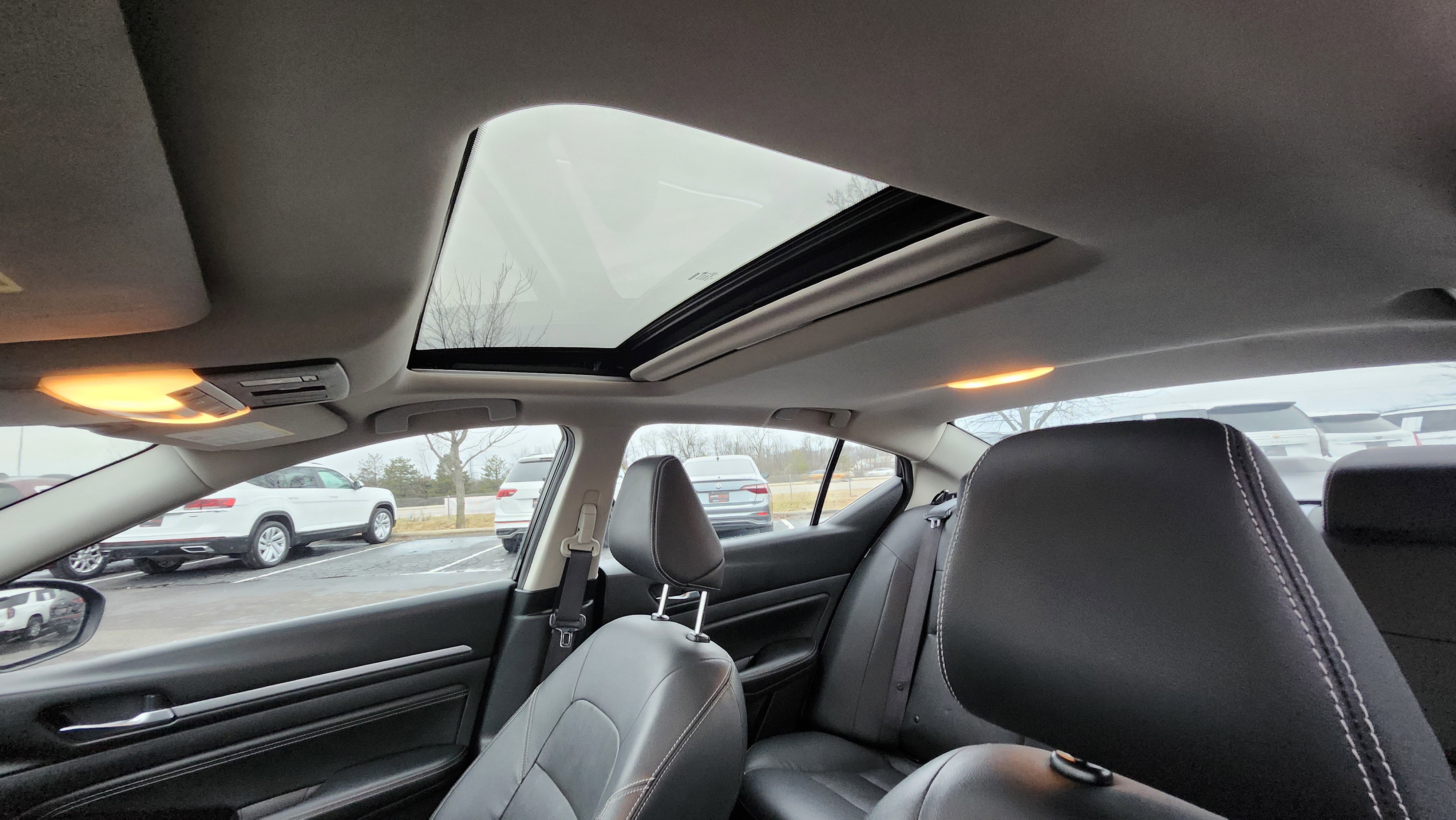 Used 2020 Nissan Altima 2.5 SL image 2