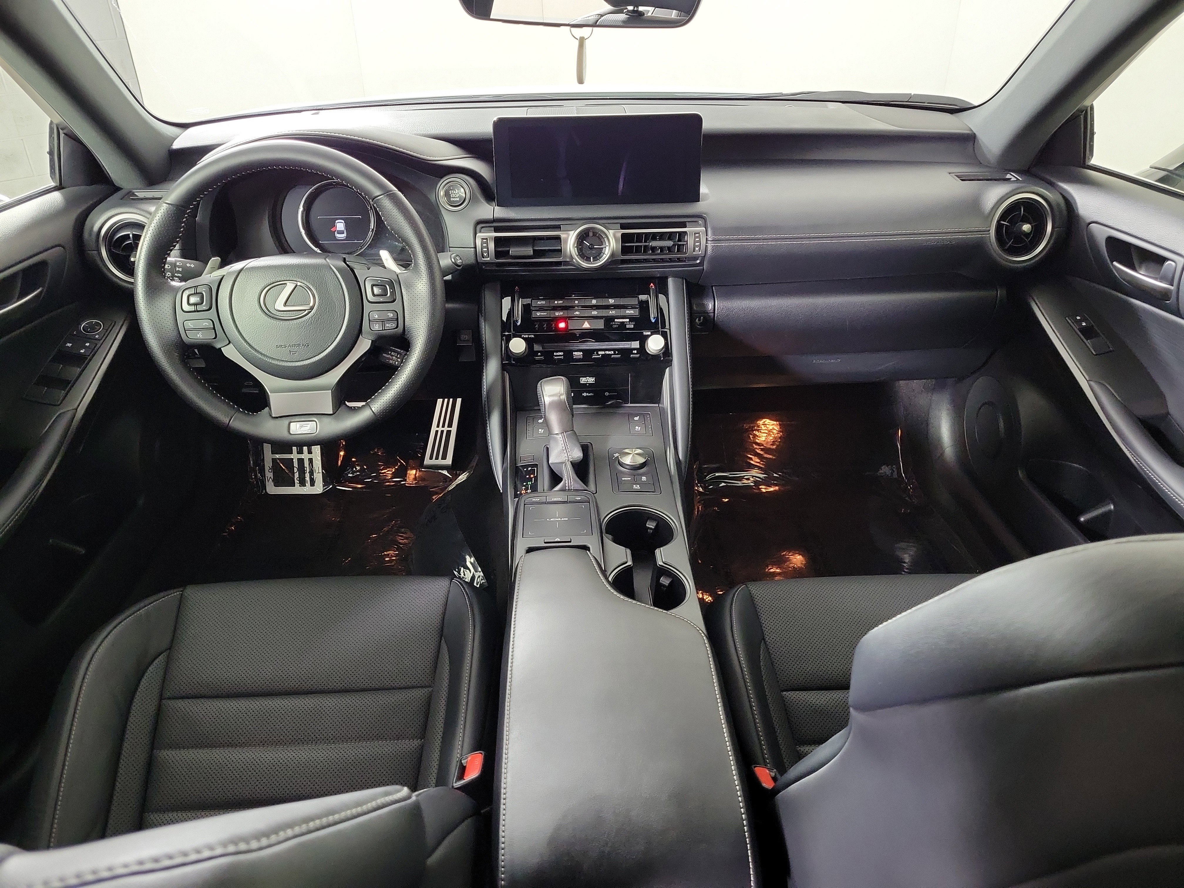 Used 2022 Lexus IS 350 F Sport image 11