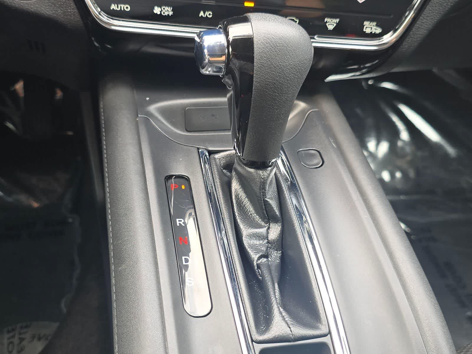 Used 2017 Honda HR-V EX image 16