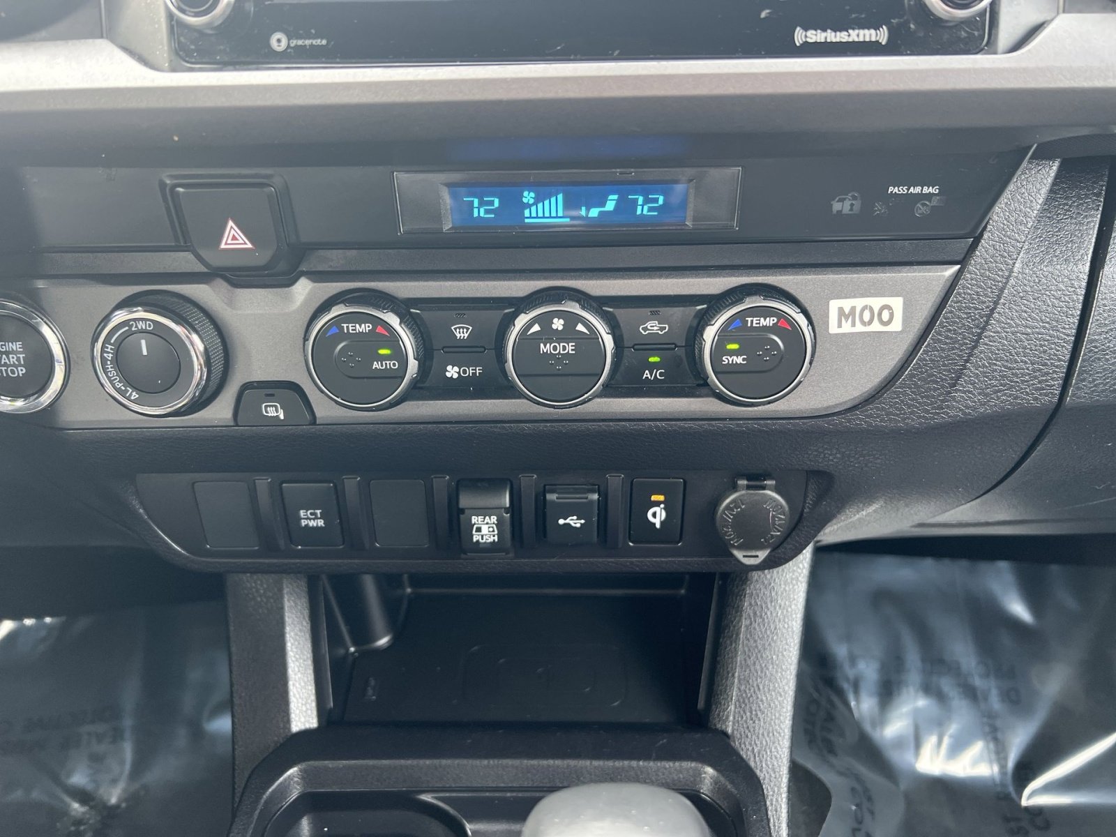 Used 2023 Toyota Tacoma TRD Off-Road image 20