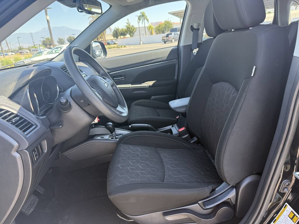 Used 2025 Mitsubishi Outlander Sport ES AWD/4WD image 12