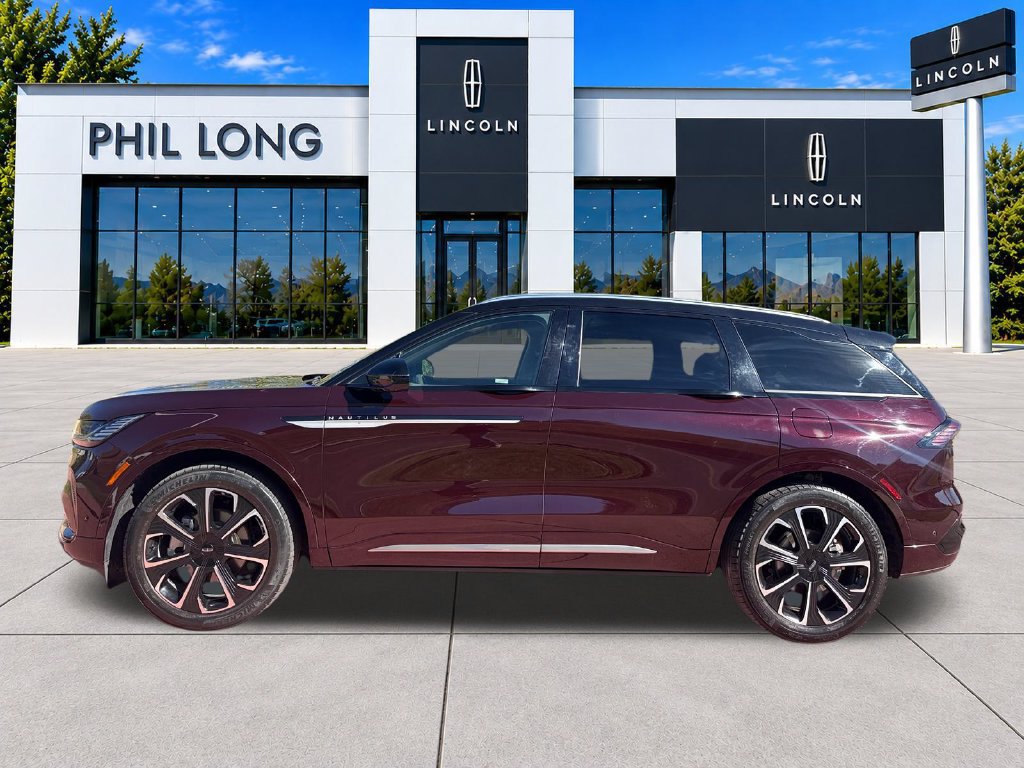 Certified 2024 Lincoln Nautilus Reserve w/ Equipment Group 202A AWD/4WD image 5