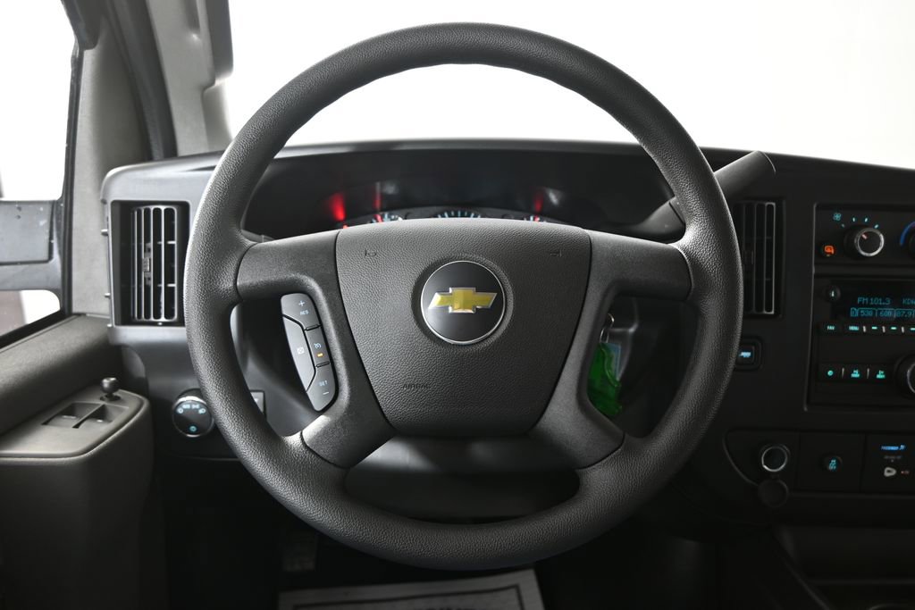 New 2026 Chevrolet Express 3500 image 32