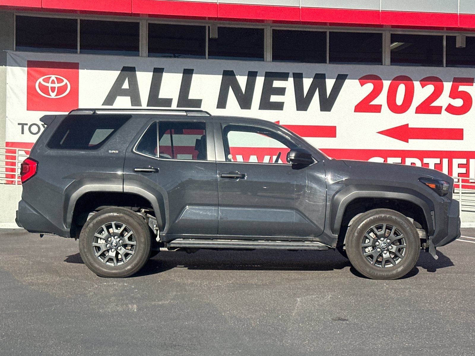 Used 2025 Toyota 4Runner SR5 image 6