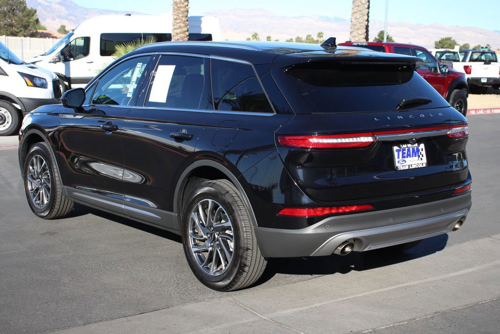 Certified 2022 Lincoln Corsair AWD w/ Equipment Group 101A image 4
