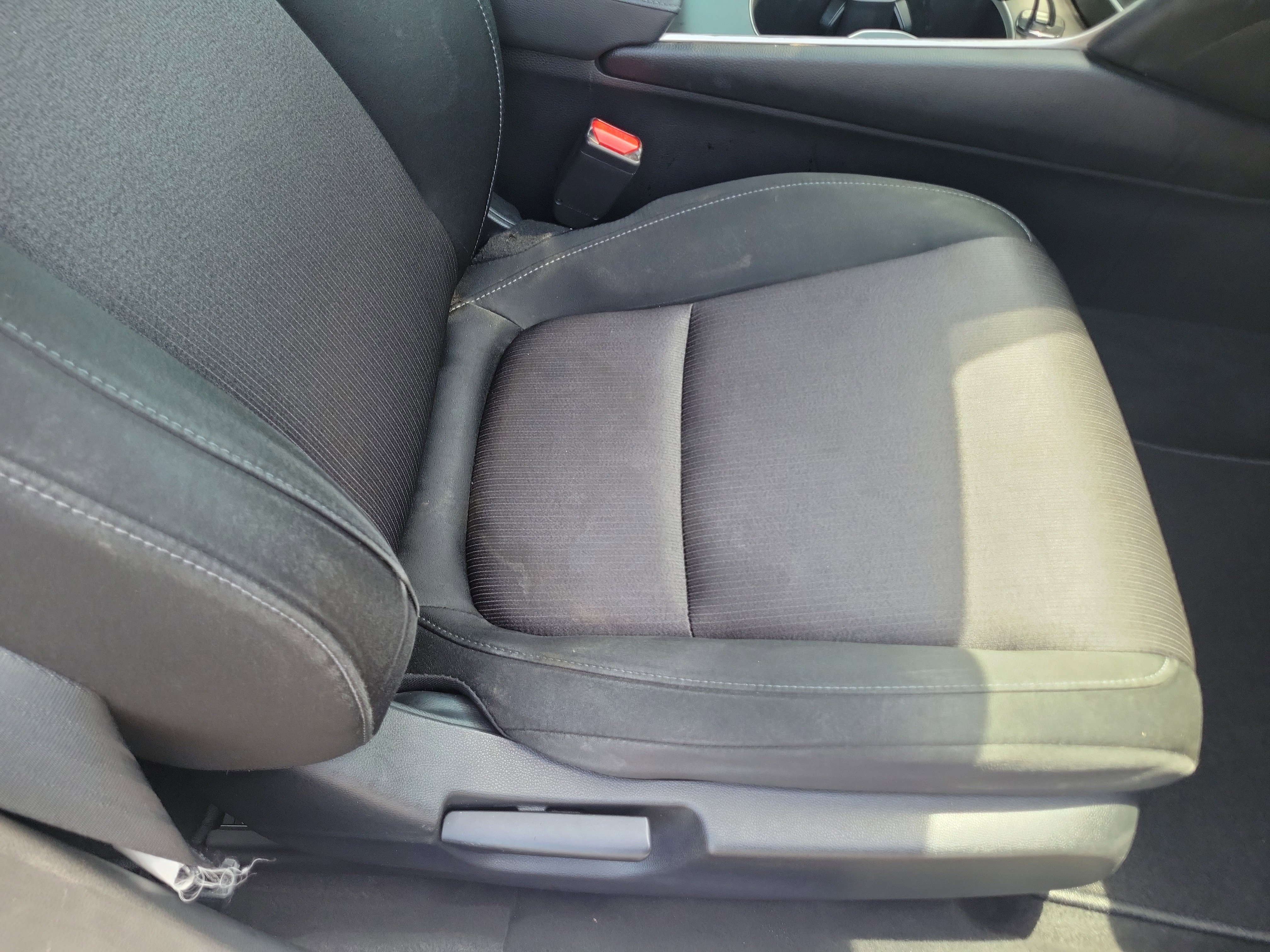 Used 2019 Honda Accord LX image 18