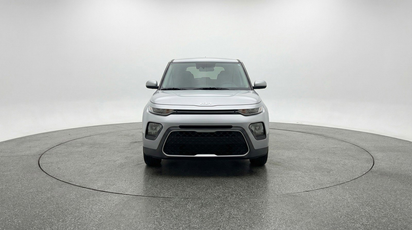 Used 2025 Kia Soul LX w/ LX Technology Package FWD image 2