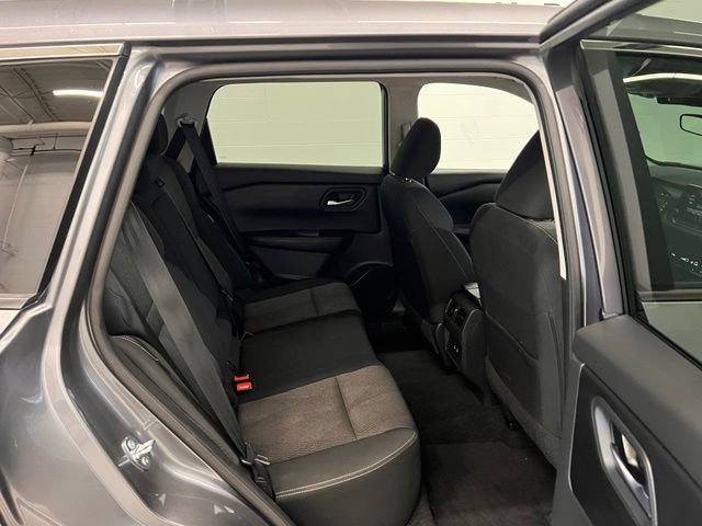 Used 2025 Nissan Rogue SV AWD/4WD image 13