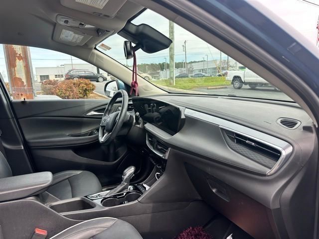 Used 2024 Buick Encore GX Avenir image 22