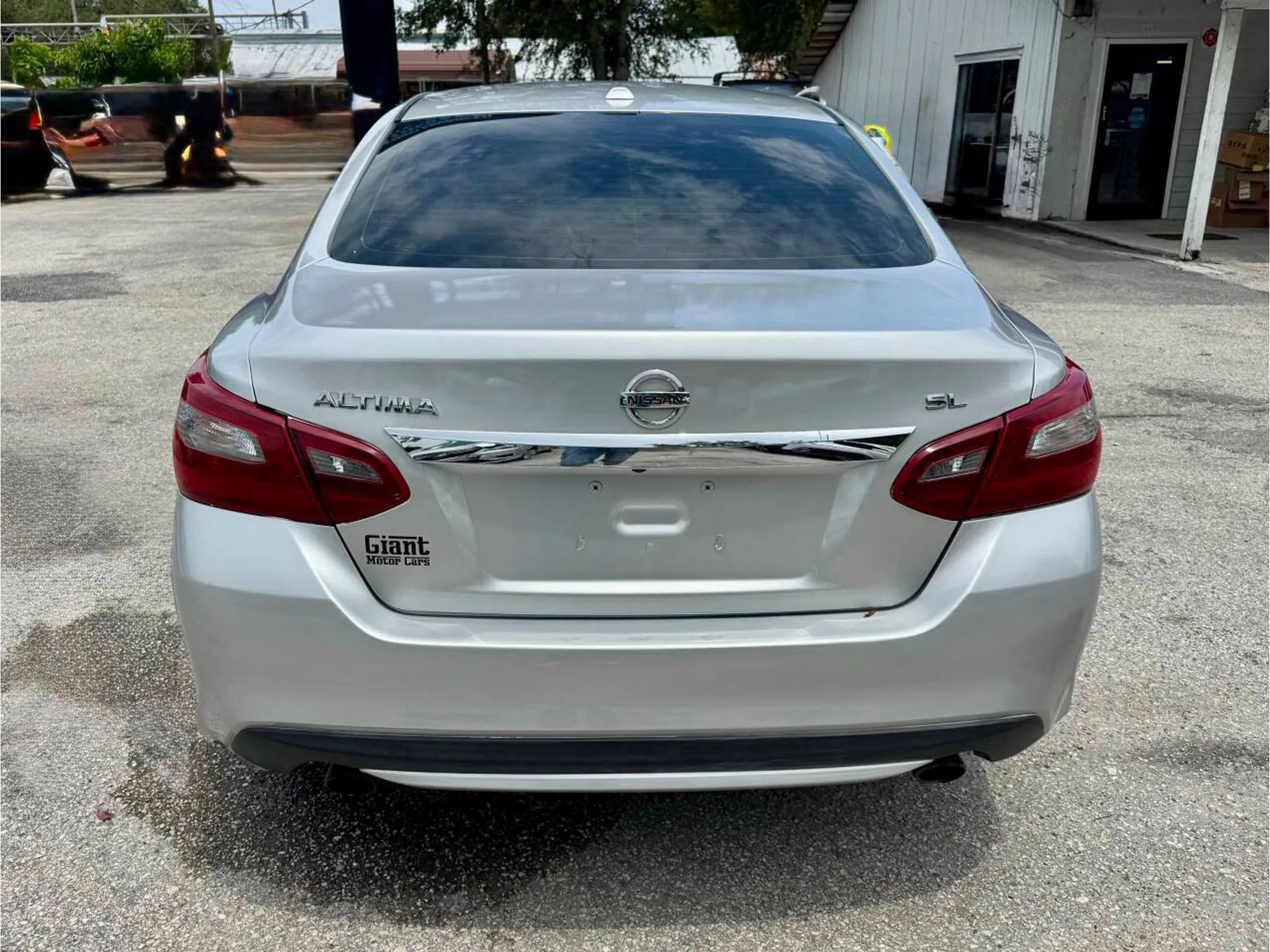 Used 2018 Nissan Altima 2.5 SL FWD image 16