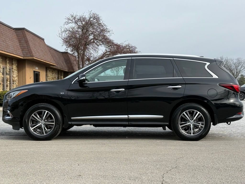 Used 2019 INFINITI QX60 Luxe w/ Essential Package AWD/4WD image 2