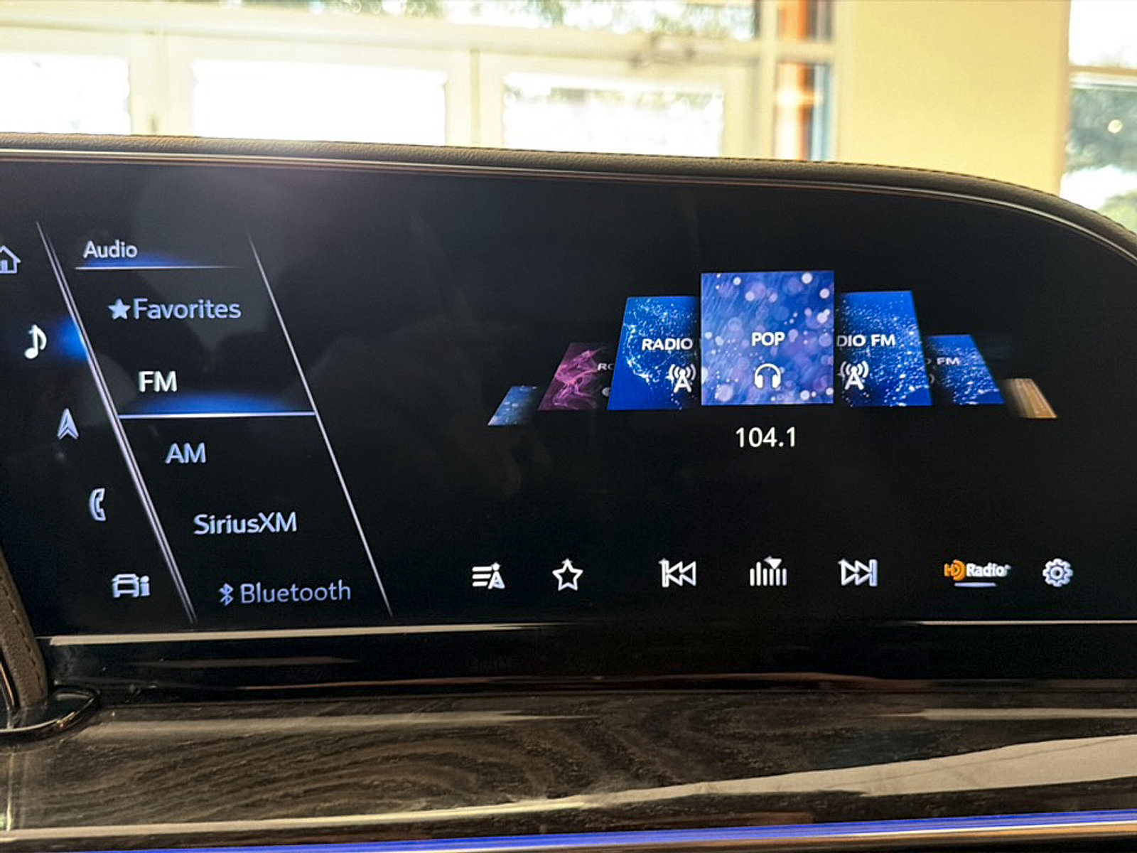 Used 2023 Cadillac Escalade ESV Premium Luxury RWD image 22
