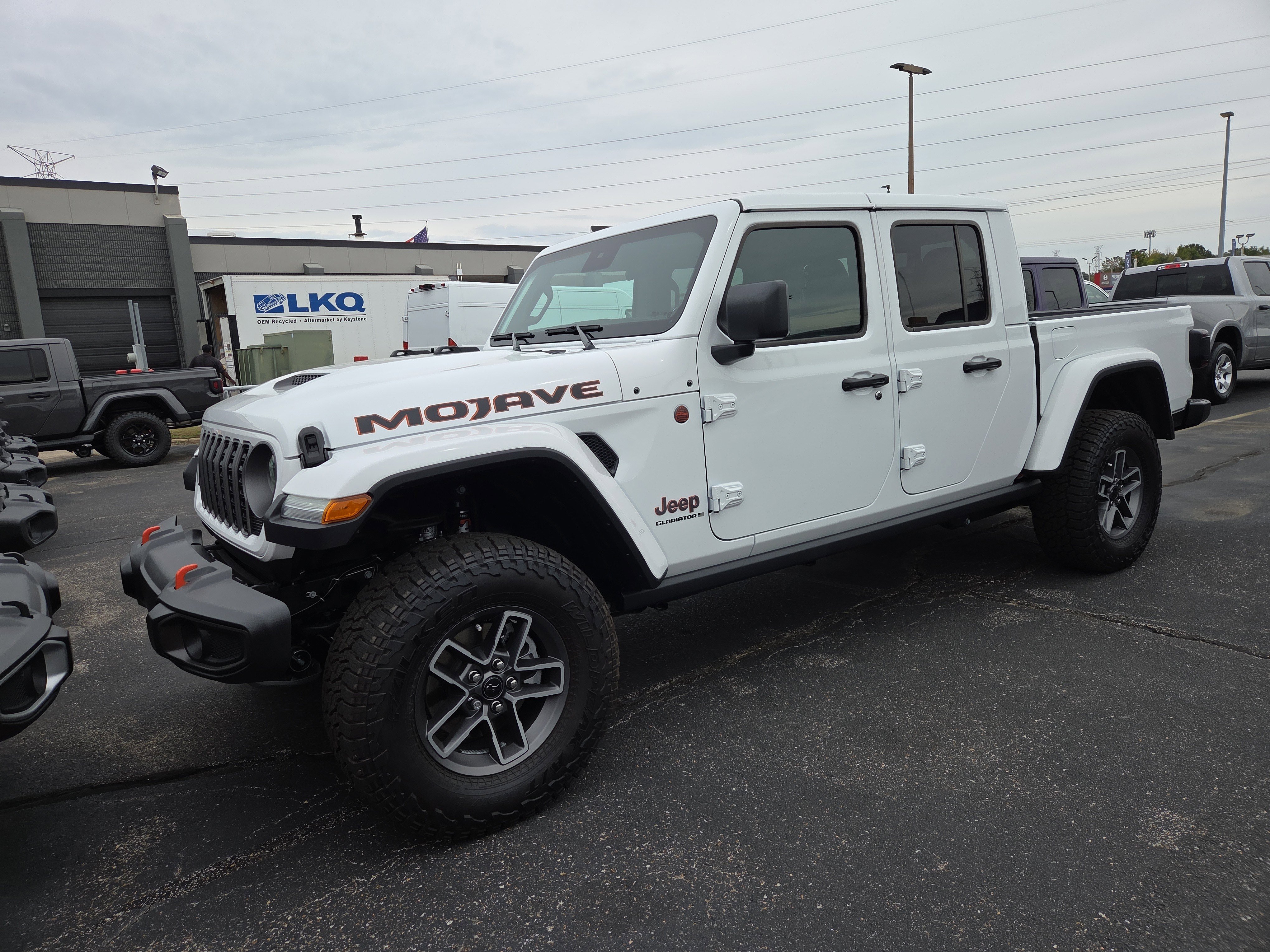 New 2025 Jeep Gladiator Mojave