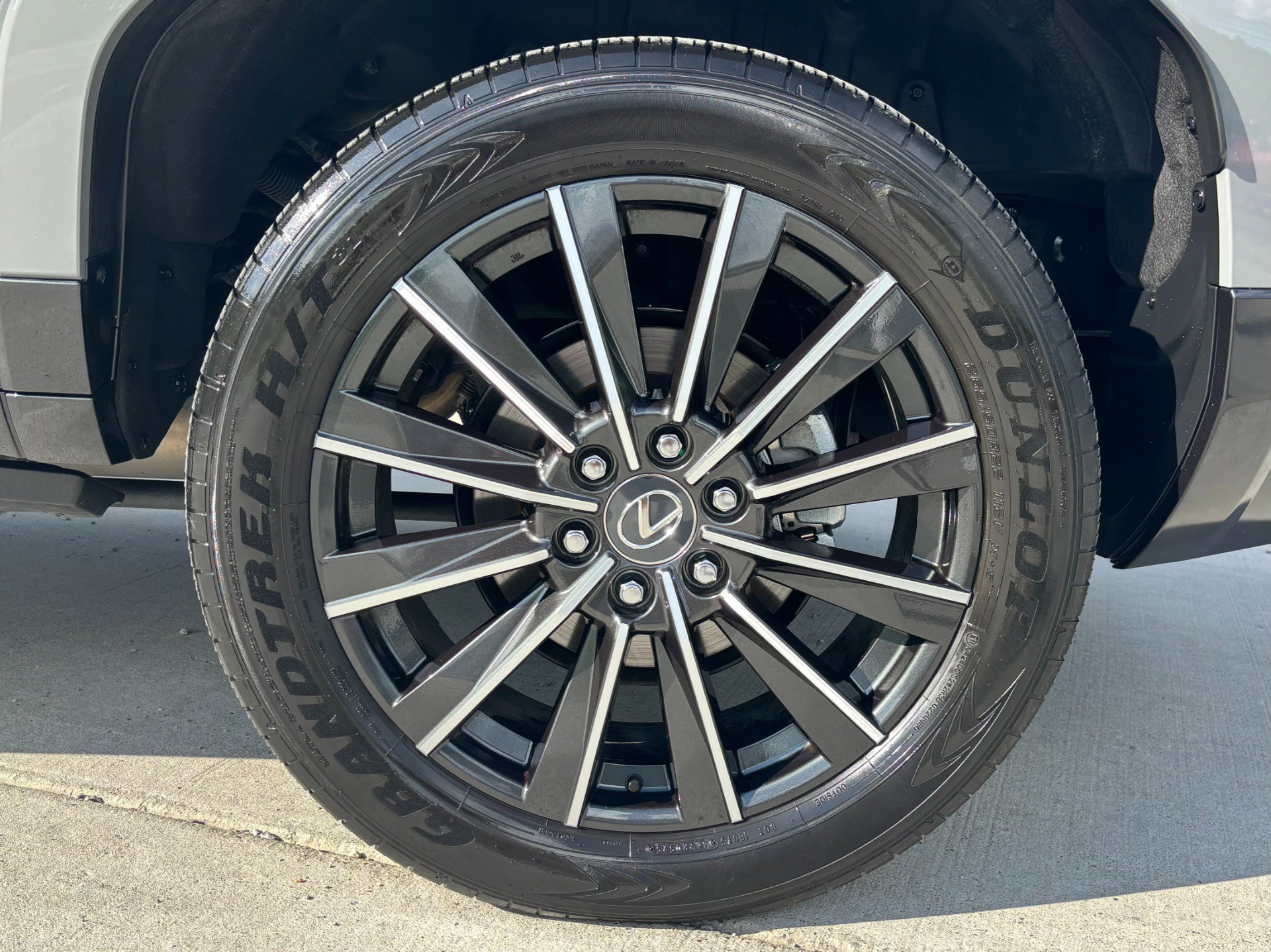 Used 2025 Lexus GX 550 w/ Accessory Package (2T) AWD/4WD image 76