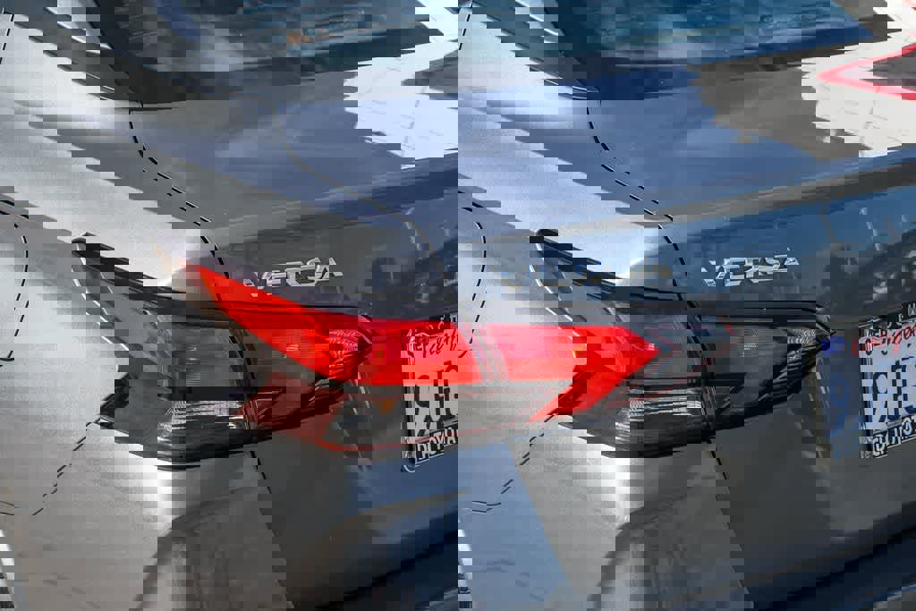 Used 2023 Nissan Versa S image 6